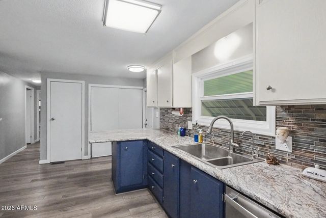 301 S SIGNAL BUTTE Road 74, Apache Junction, AZ 85120