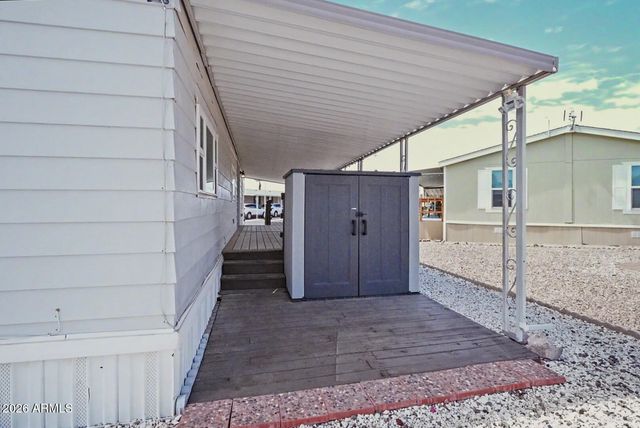 301 S SIGNAL BUTTE Road 74, Apache Junction, AZ 85120