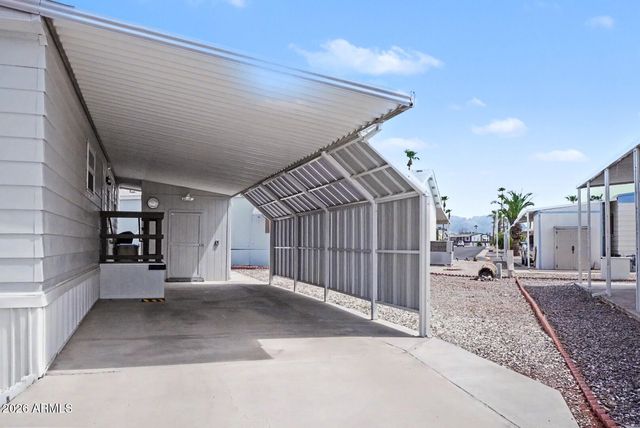 301 S SIGNAL BUTTE Road 74, Apache Junction, AZ 85120
