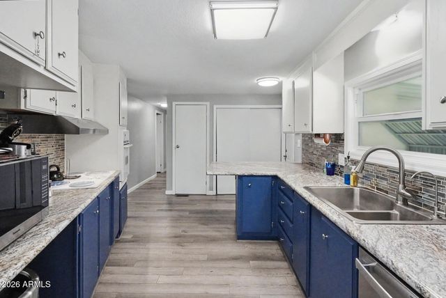 301 S SIGNAL BUTTE Road 74, Apache Junction, AZ 85120