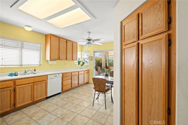 40288 Via Aguadulce, Murrieta, CA 92562