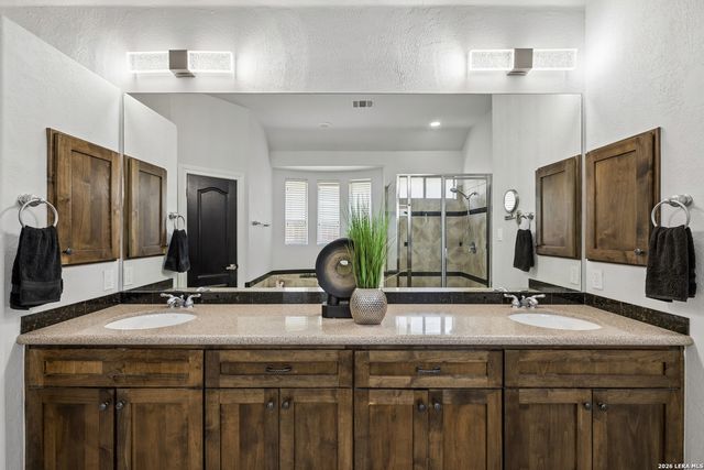 13326 WIND RDG, Helotes, TX 78023