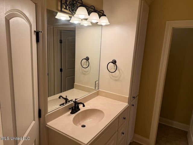 144 Oakleigh Drive, Clinton, MS 39056