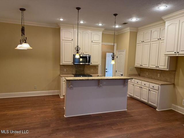 144 Oakleigh Drive, Clinton, MS 39056