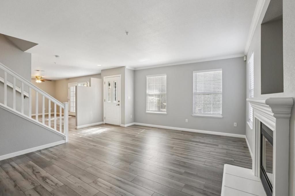 Image 2 of property listing at 2159 Walsingham Court 62, Tracy, CA 95376