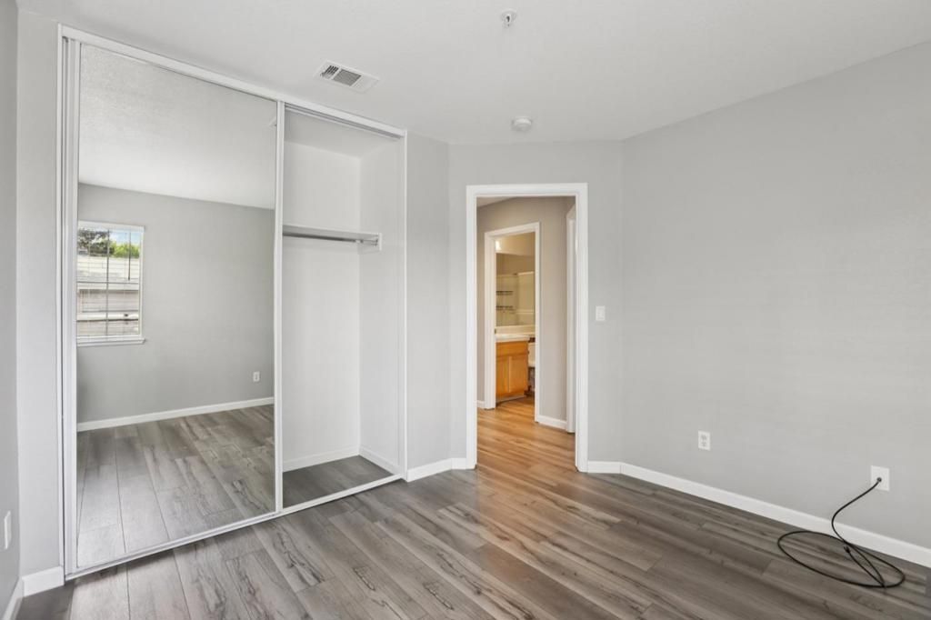 Image 22 of property listing at 2159 Walsingham Court 62, Tracy, CA 95376