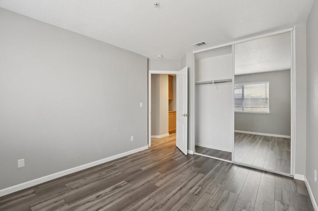 Image 24 of property listing at 2159 Walsingham Court 62, Tracy, CA 95376