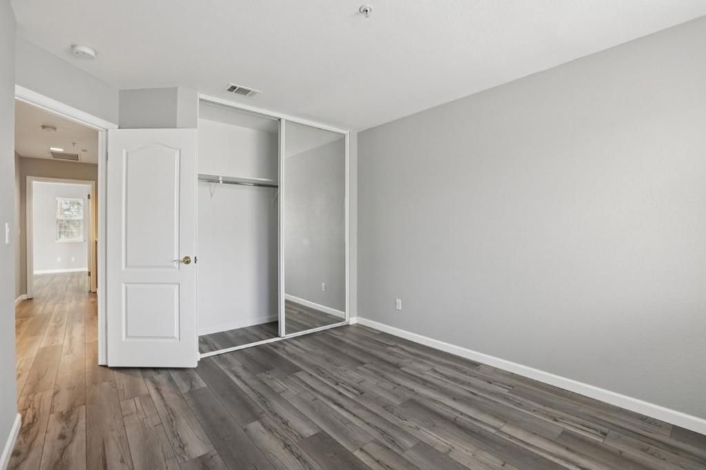 Image 26 of property listing at 2159 Walsingham Court 62, Tracy, CA 95376