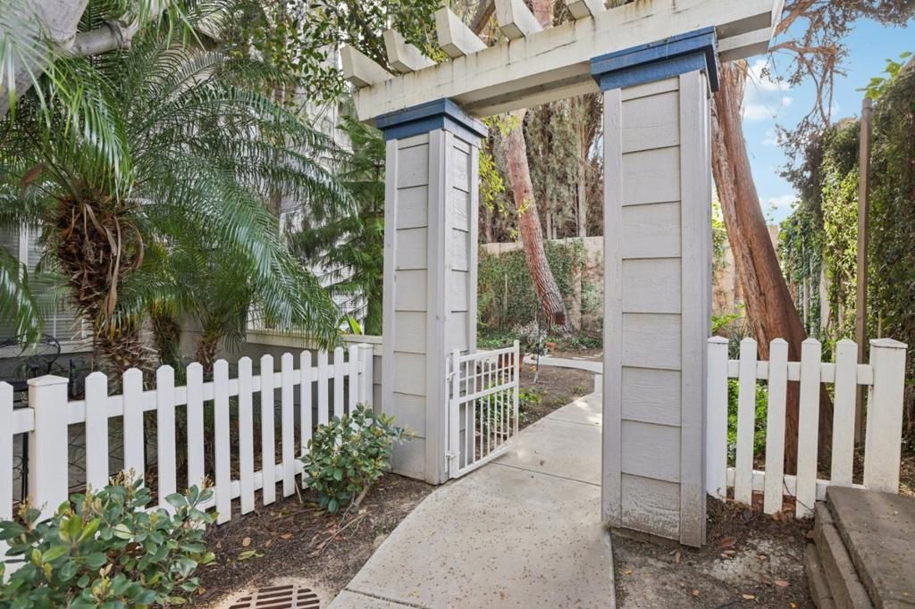 Image 31 of property listing at 2159 Walsingham Court 62, Tracy, CA 95376