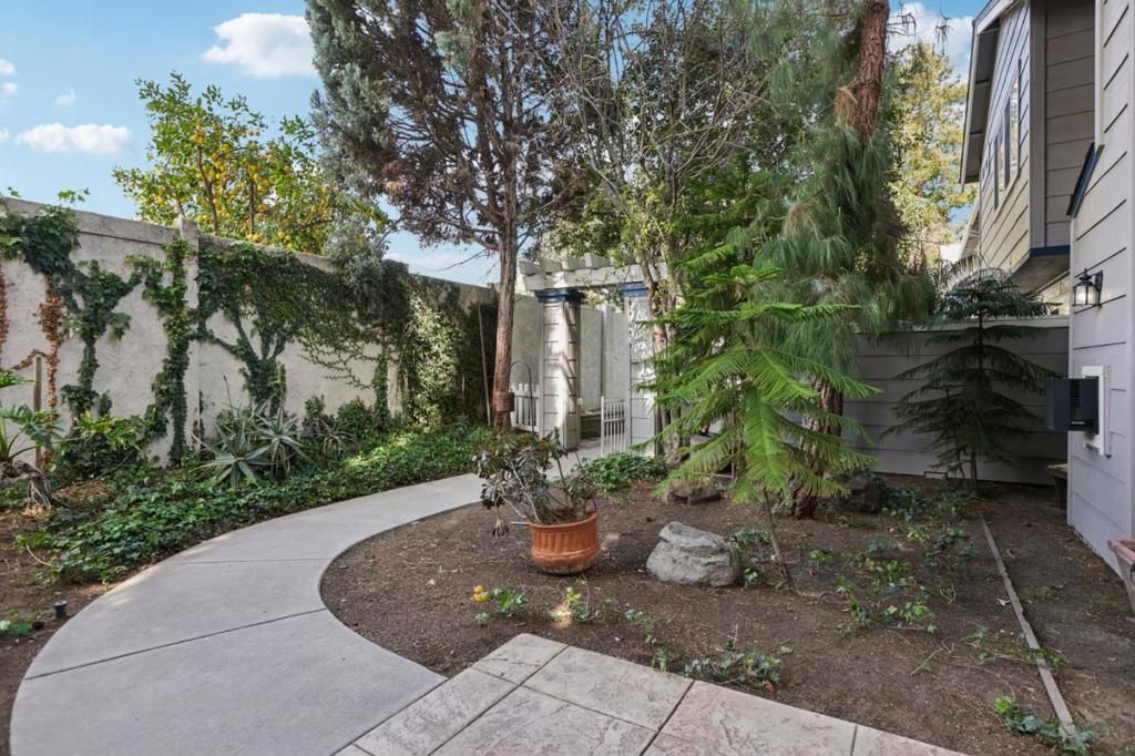 Image 33 of property listing at 2159 Walsingham Court 62, Tracy, CA 95376