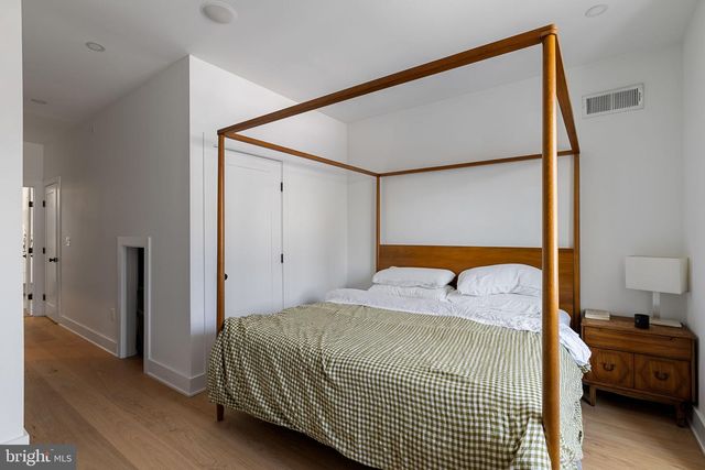726 S CHADWICK ST, Philadelphia, PA 19146