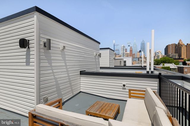 726 S CHADWICK ST, Philadelphia, PA 19146