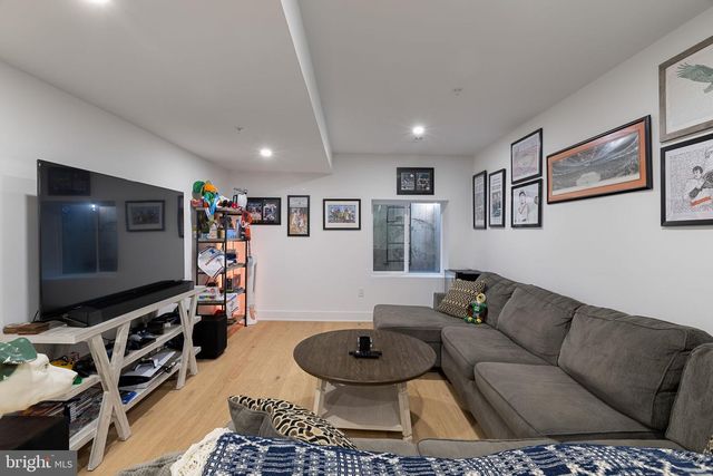 726 S CHADWICK ST, Philadelphia, PA 19146