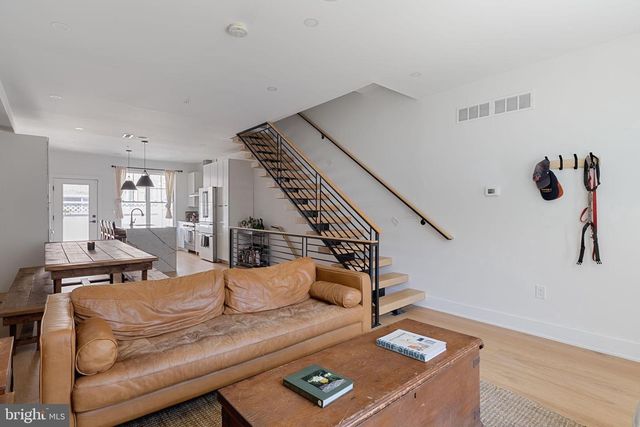 726 S CHADWICK ST, Philadelphia, PA 19146