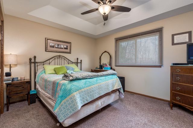 200 Foxfire Drive, Mankato, MN 56001