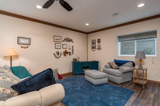 200 Foxfire Drive, Mankato, MN 56001