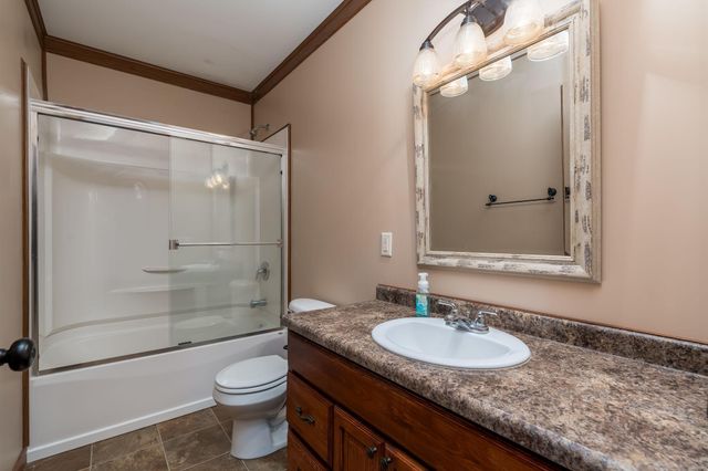 200 Foxfire Drive, Mankato, MN 56001