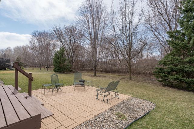 200 Foxfire Drive, Mankato, MN 56001