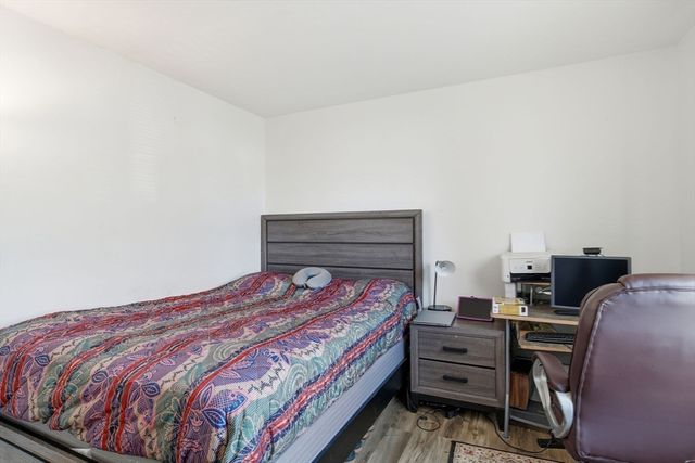 189 Essex St K, Springfield, MA 01151