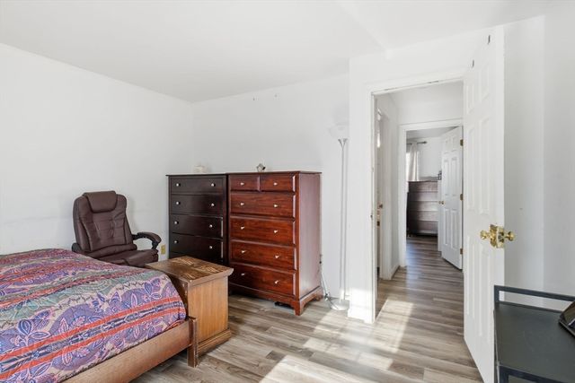 189 Essex St K, Springfield, MA 01151