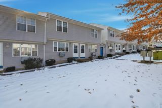 189 Essex St K, Springfield, MA 01151