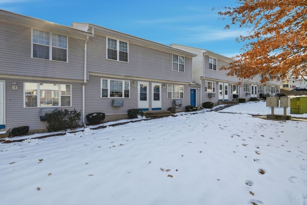 189 Essex St K, Springfield, MA 01151