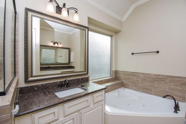 2039 Summer Gardens Lane, Katy, TX 77493