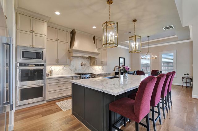 1746 Spring View, Friendswood, TX 77546