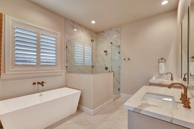 1746 Spring View, Friendswood, TX 77546