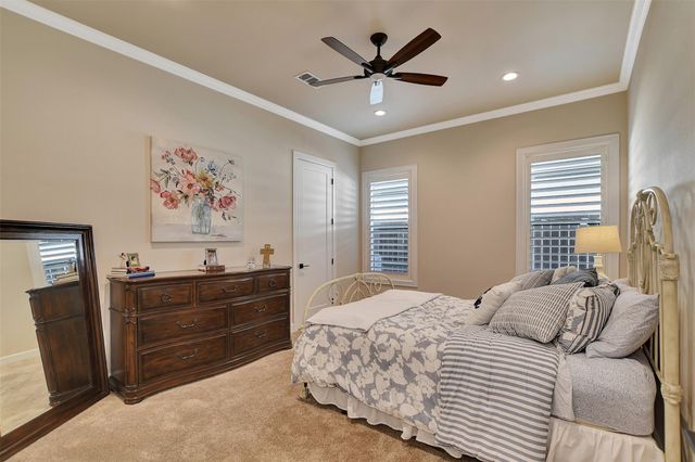 1746 Spring View, Friendswood, TX 77546