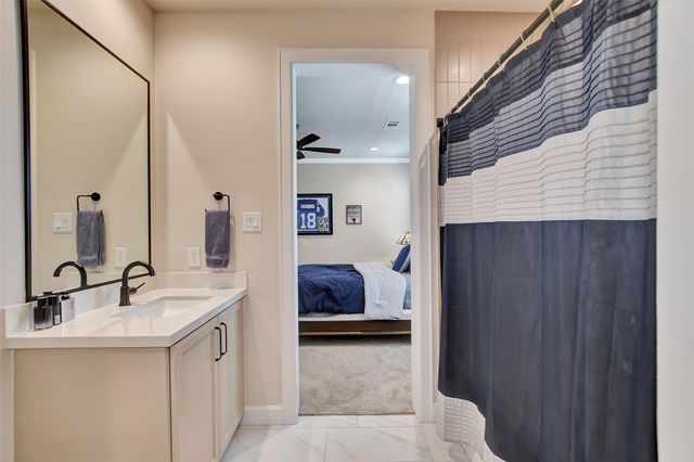 1746 Spring View, Friendswood, TX 77546