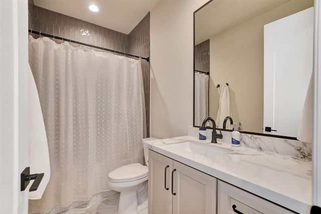 1746 Spring View, Friendswood, TX 77546