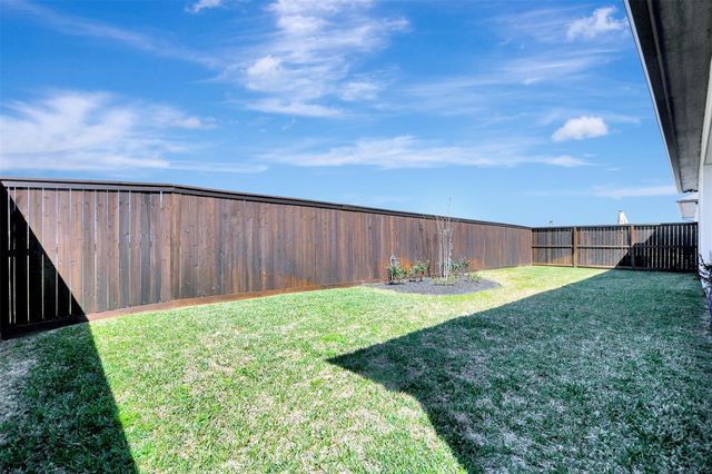 1746 Spring View, Friendswood, TX 77546