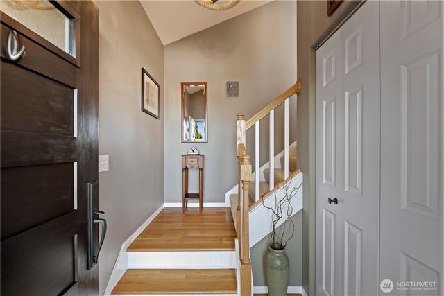 8189 Whidbey Drive, Clinton, WA 98236