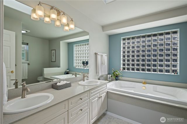8189 Whidbey Drive, Clinton, WA 98236