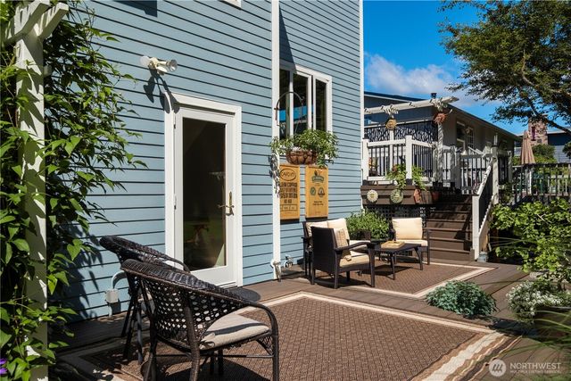 8189 Whidbey Drive, Clinton, WA 98236