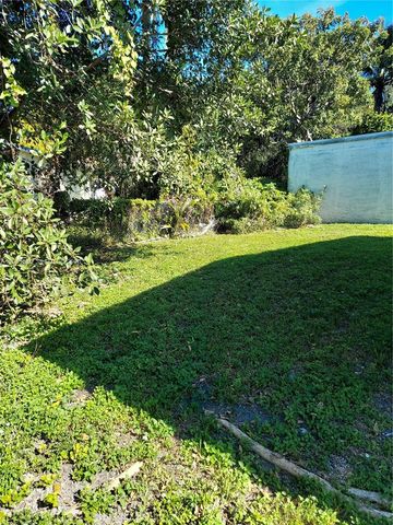 1057 NW 30th St 1059, Miami, FL 33127