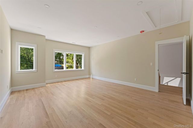 59 Myrtle Boulevard, Larchmont, NY 10538