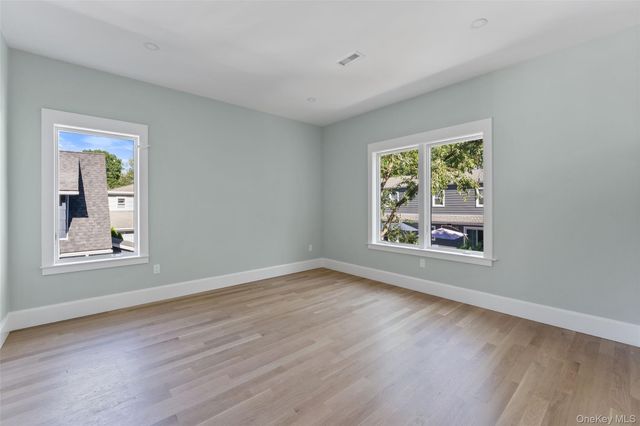 59 Myrtle Boulevard, Larchmont, NY 10538