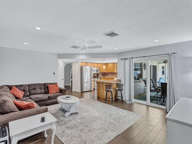 11152 131ST AVENUE, Largo, FL 33778