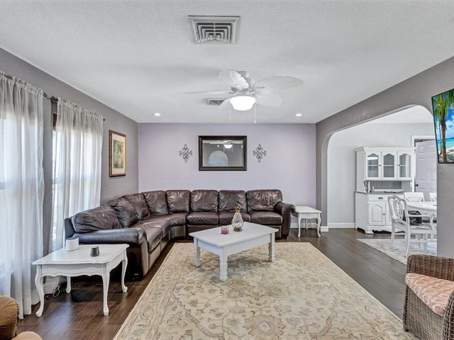 11152 131ST AVENUE, Largo, FL 33778