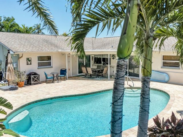 11152 131ST AVENUE, Largo, FL 33778