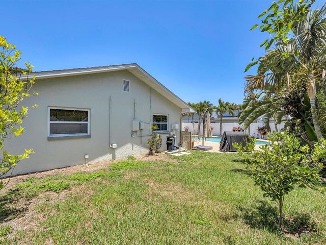 11152 131ST AVENUE, Largo, FL 33778