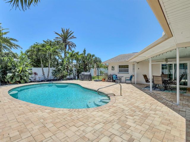 11152 131ST AVENUE, Largo, FL 33778