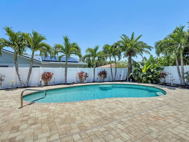 11152 131ST AVENUE, Largo, FL 33778
