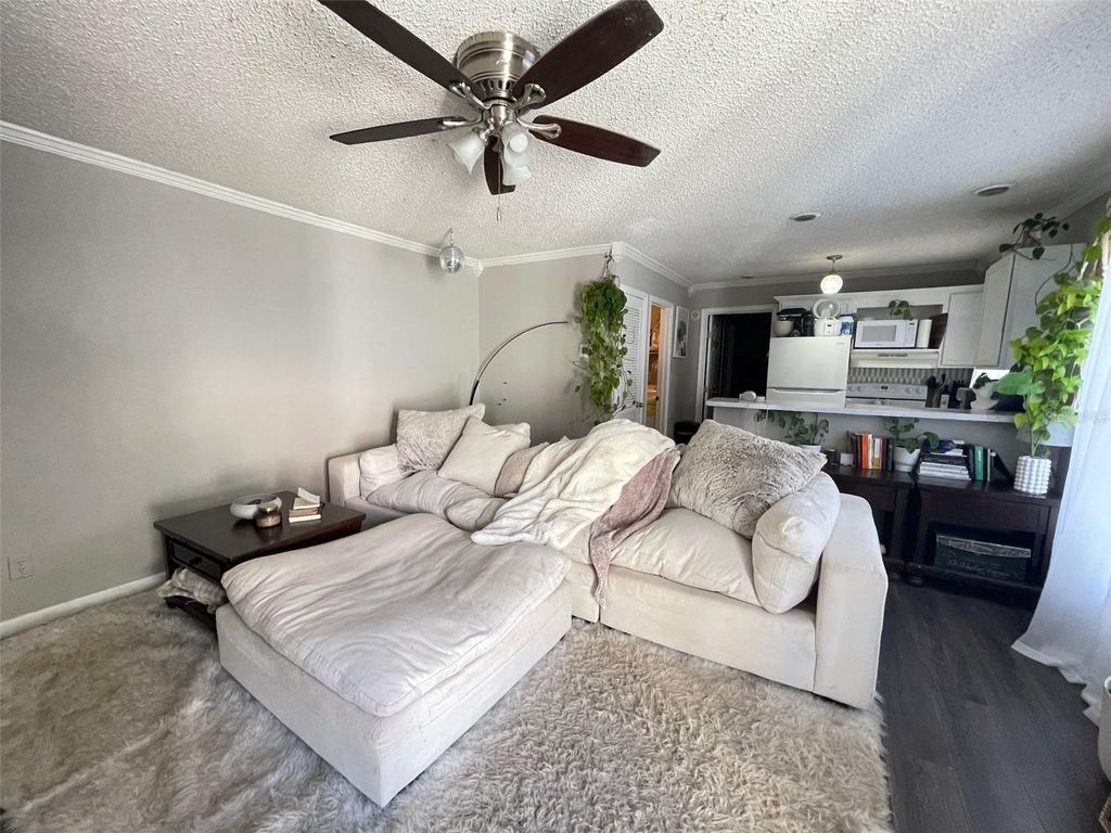 Image 3 of property listing at 2905 SW ARCHER ROAD S4022, Gainesville, FL 32608