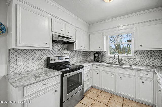 606 Honeysuckle Drive, Madison, MS 39110