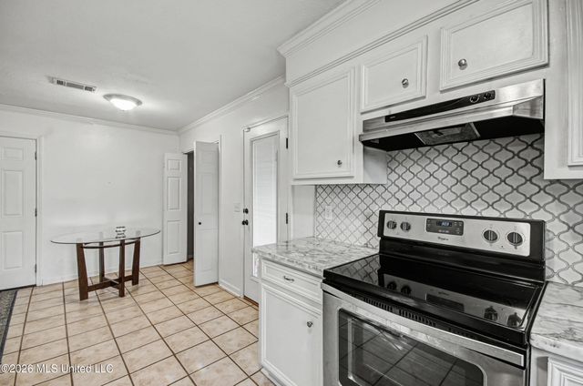 606 Honeysuckle Drive, Madison, MS 39110