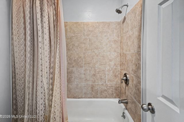 606 Honeysuckle Drive, Madison, MS 39110