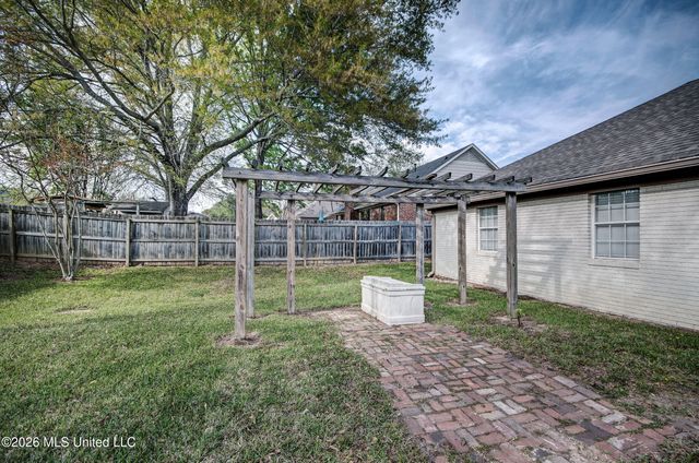 606 Honeysuckle Drive, Madison, MS 39110